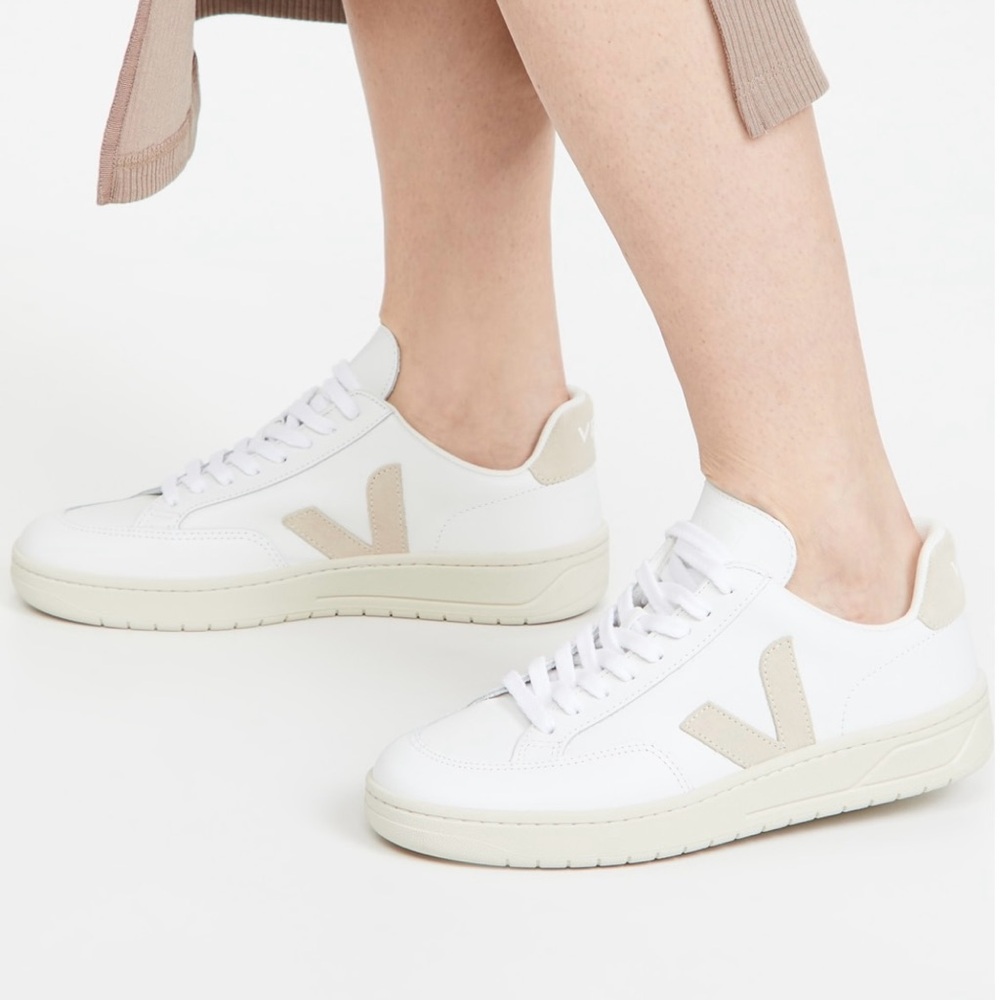 Veja V-12 Sneaker in Extra-White Sable